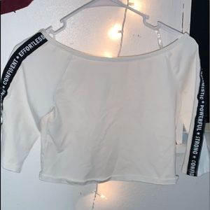 Long sleeve crop top